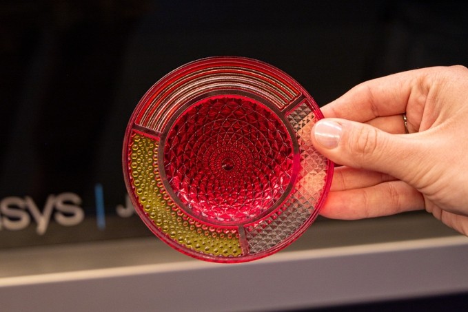 Realistisches Multi-Farb-/Material-Prototyping